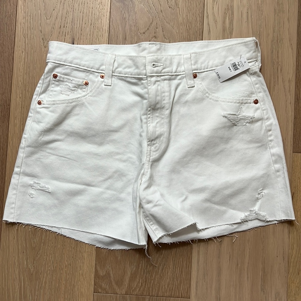 New with Tag Gap low stride shorts / size 8/29 Tall / $30